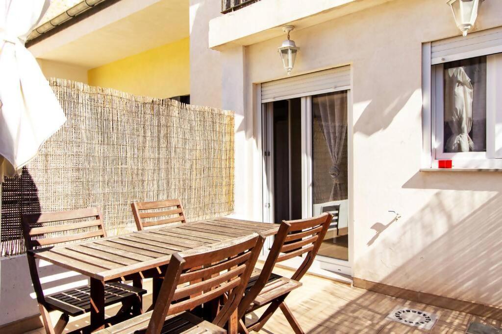 Apartamento Con Terraza Privada Cerca De La Playa Valencia Exterior photo