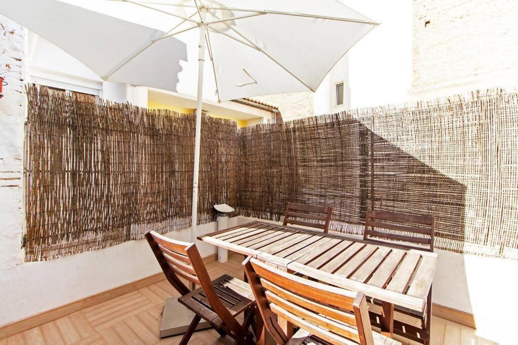 Apartamento Con Terraza Privada Cerca De La Playa Valencia Exterior photo